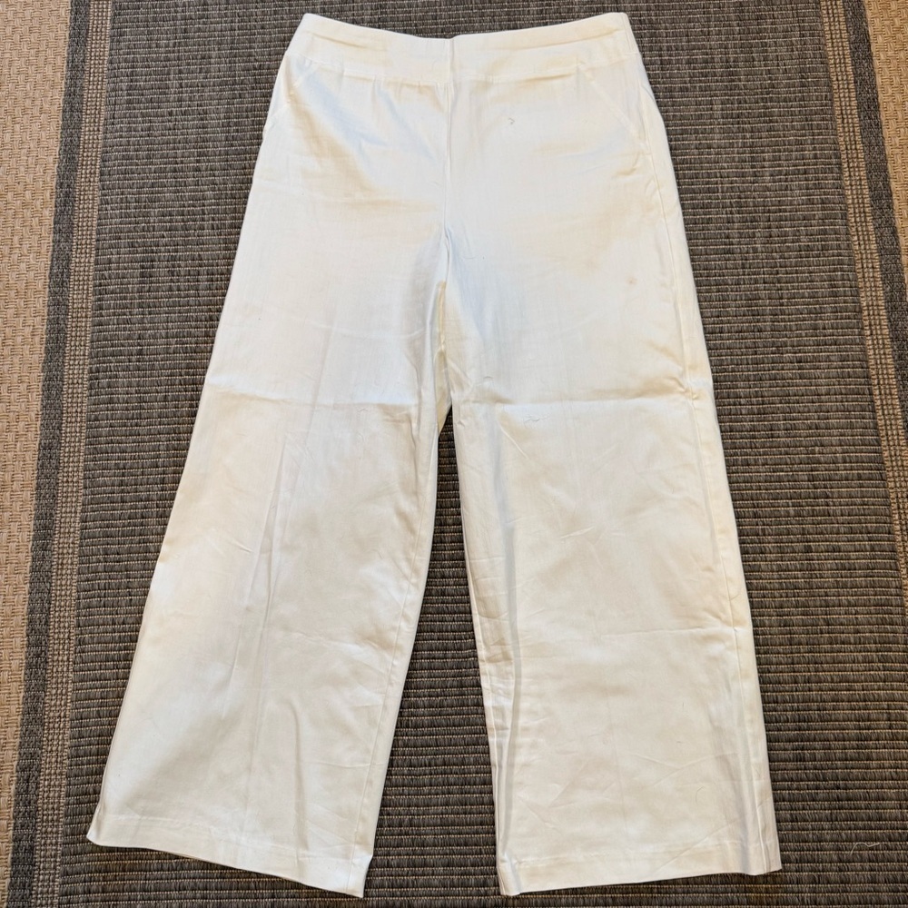 New York & Company White Wide-Leg Trousers with Textured Fabric